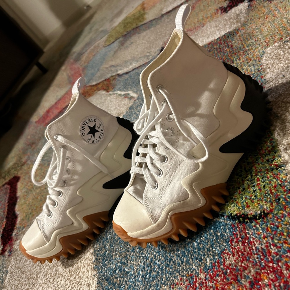 Converse run star motion sneakers, like new